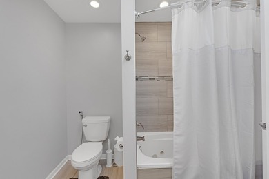 Welcome to this very clean, meticulously maintained, and - photo 20