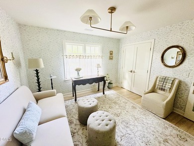 A unique opportunity to acquire a furnished luxury turn-key home - photo 21