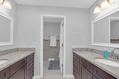 Welcome to this very clean, meticulously maintained, and - photo 24