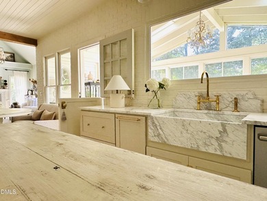 A unique opportunity to acquire a furnished luxury turn-key home - photo 25