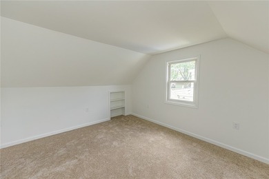 Welcome to 40 Mac Arthur Rd! Deal died, no fault to the seller - photo 27