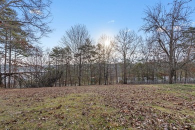 HANDICAP ACCESSIBLE! FHA VA WELCOME! CLOSE IN LOCATION! STORAGE - photo 27