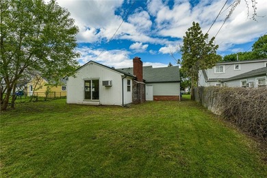 Welcome to 40 Mac Arthur Rd! Deal died, no fault to the seller - photo 31