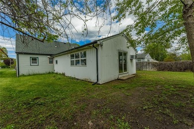Welcome to 40 Mac Arthur Rd! Deal died, no fault to the seller - photo 33