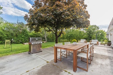 Welcome to this very clean, meticulously maintained, and - photo 35