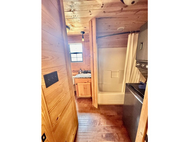 Charming West Texas Homestead. Move in Ready. Cabin with Wood - photo 6