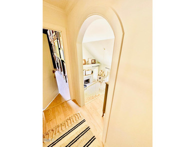 A unique opportunity to acquire a furnished luxury turn-key home - photo 39