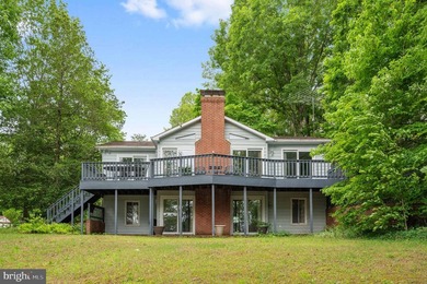 Discover lakefront living at its finest on beautiful Lake Anna! - photo 1