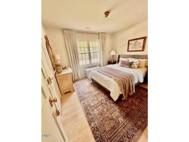 A unique opportunity to acquire a furnished luxury turn-key home - photo 42