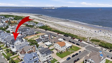 Exceptional ocean views and a premier Gardens location set the - photo 3
