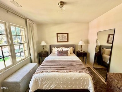 A unique opportunity to acquire a furnished luxury turn-key home - photo 43