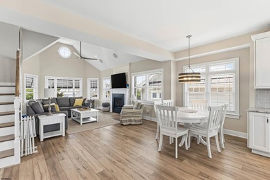 Exceptional ocean views and a premier Gardens location set the - photo 6
