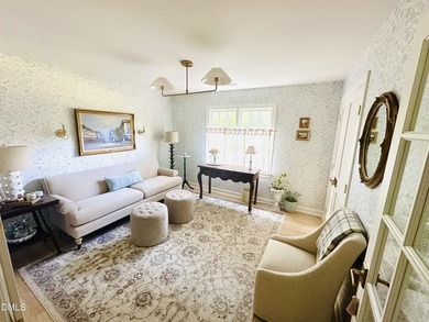A unique opportunity to acquire a furnished luxury turn-key home - photo 46
