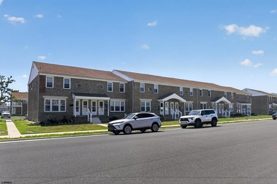 Don't miss out on this move-in ready 2 bedroom / 1 full bath - photo 5