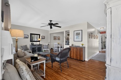 Don't miss out on this move-in ready 2 bedroom / 1 full bath - photo 7