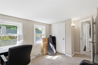 The moment you arrive, you'll be impressed by the beautiful curb - photo 17