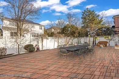 Nestled on a quiet, private block, this beautifully maintained - photo 30