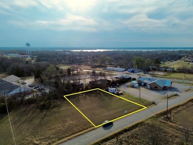 Cedar Creek Lake Lot For Sale in Gun Barrel City Texas