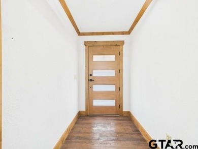 Custom steel-frame home with guest quarters, shop, pool, pond & - photo 4