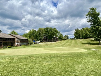 Beautiful upper level condo located in a gated Lake Cumberland - photo 4