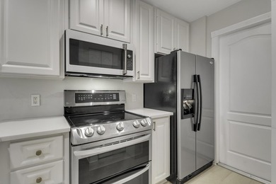 Nestled in the highly sought after Tequesta Oaks community, this - photo 23
