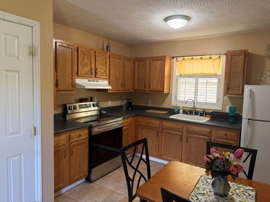 This charming 2-bedroom, 1-bath home offers low-maintenance - photo 4