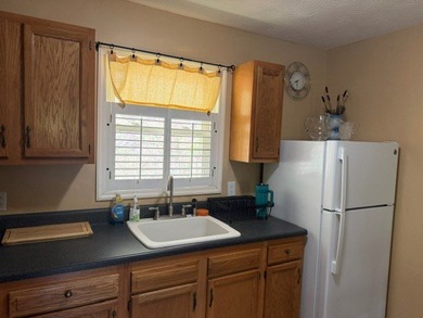 This charming 2-bedroom, 1-bath home offers low-maintenance - photo 5