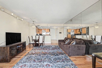 Prepare to be WOWED by this beautifully renovated one bedroom, 1 - photo 2