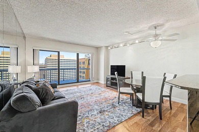 Prepare to be WOWED by this beautifully renovated one bedroom, 1 - photo 4