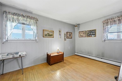 Welcome to 19 Duke Place! This is a beautifully maintained home - photo 21