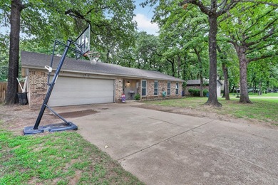 This home offers the kind of Location, Location, Location that - photo 2