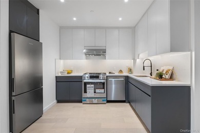 Vista 72 is a brand-new boutique condominium located in the - photo 28