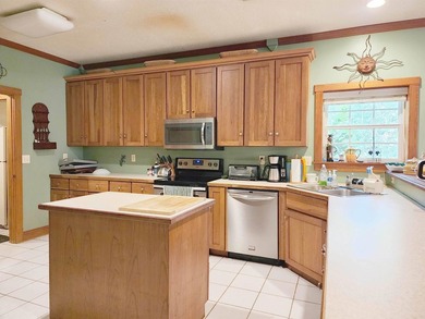 23 Monarch Court in Tradition is a large home with a spacious - photo 9