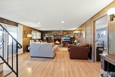 Welcome to 19 Duke Place! This is a beautifully maintained home - photo 29