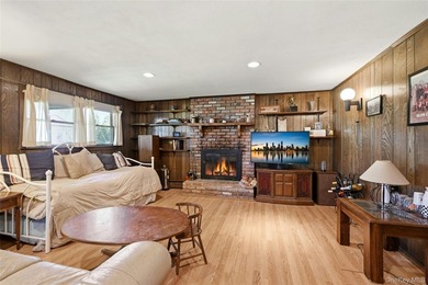 Welcome to 19 Duke Place! This is a beautifully maintained home - photo 33
