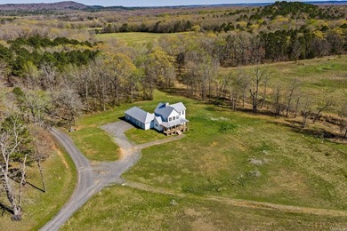 Welcome to your private country oasis! Nestled in an exclusive - photo 4