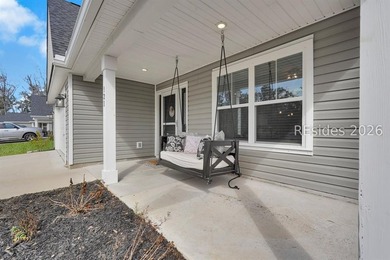 Welcome to 121 Teal Bluff Boulevard! A beautifully maintained - photo 9