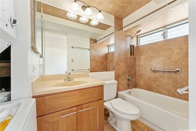 Move-in ready high floor studio with in unit laundry and - photo 8