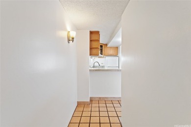 Move-in ready high floor studio with in unit laundry and - photo 10