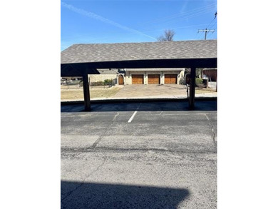 Cozy condo in the Heart of Downtown Tulsa. Enjoy downtown living