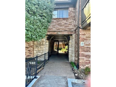 Cozy condo in the Heart of Downtown Tulsa. Enjoy downtown living