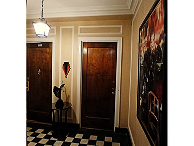 Welcome to 3E, an exceptional residence where Old-World glamour