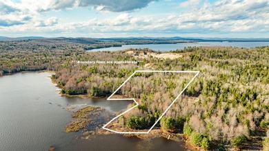 Embrace the quintessential Maine lifestyle with this stunning 3 - photo 17