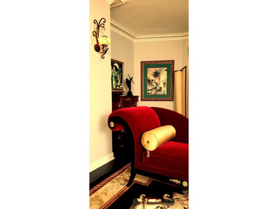 Welcome to 3E, an exceptional residence where Old-World glamour