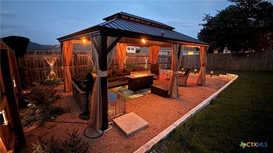 * GENEROUS SELLER CREDIT PACKAGE + 1-YEAR HOME WARRANTY! * - photo 2