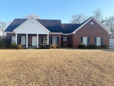 (private lake, pond, coastal) Home Sale Pending in Dothan Alabama