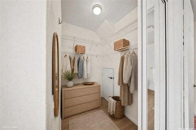 Thoughtfully renovated, this desirable end-unit 3-bedroom - photo 10