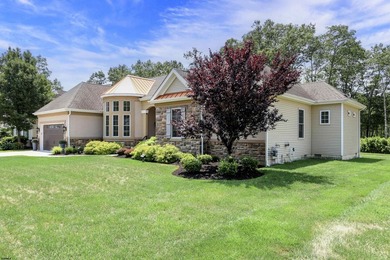 Welcome to this exquisite Pine model ranch, offering 3 bedrooms - photo 4