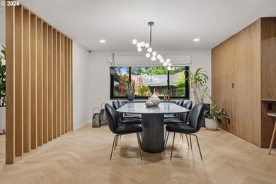 Impeccably reimagined and totally dialed in, this Mid-Century - photo 10