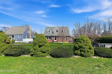 Welcome to this beautiful Cape Cod-style home nestled in - photo 2